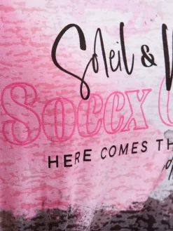 Ausbrenner-Shirt mit All Over Print und Knotensaum vivid pink