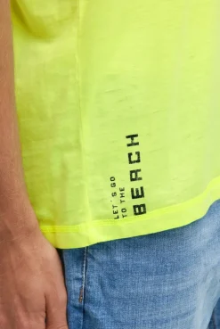 Ausbrenner-Shirt mit Used Look und Label Prints neon lime