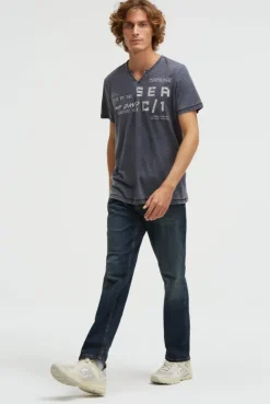 Ausbrenner-Shirt mit Used Look und Label Prints blue navy