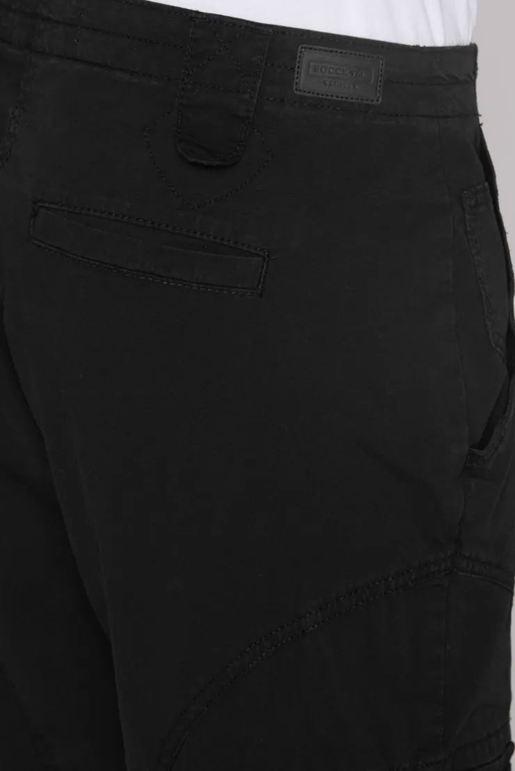 Basic Skater-Shorts mit Beintaschen black | XL