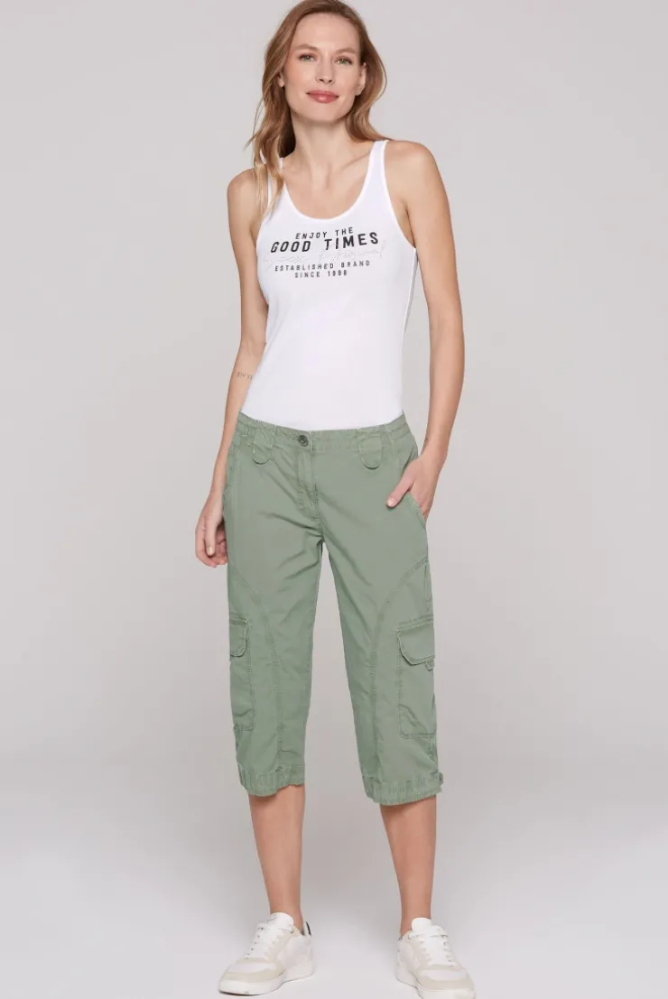 Basic Skater-Shorts mit Beintaschen faded olive