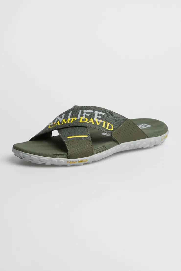 Beach Slipper mit Label Prints dusty green