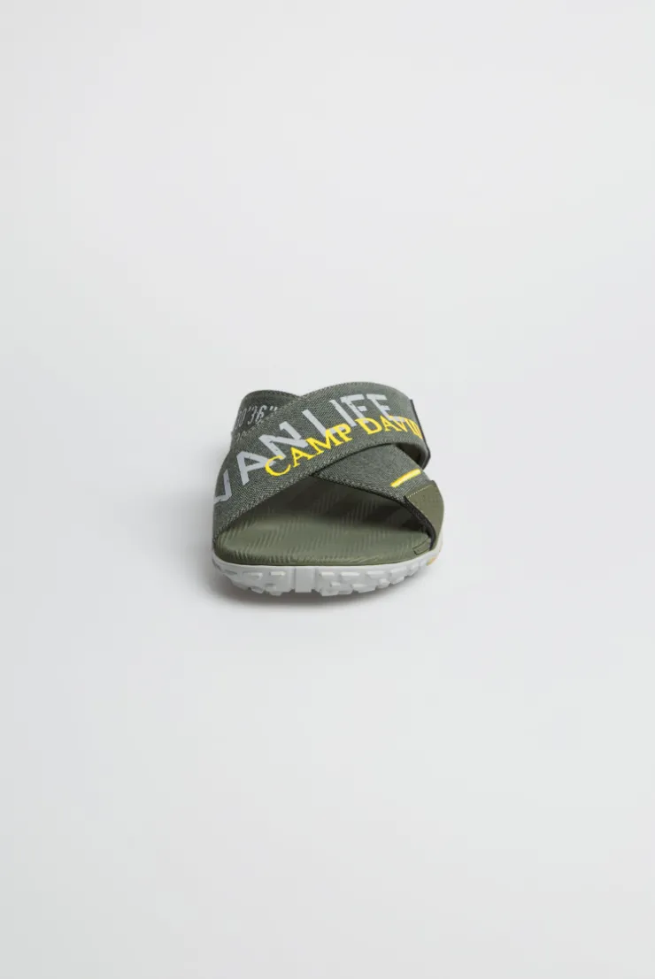 Beach Slipper mit Label Prints dusty green