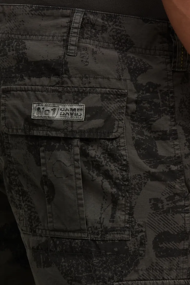 Cargo Shorts mit All Over Print dark wood
