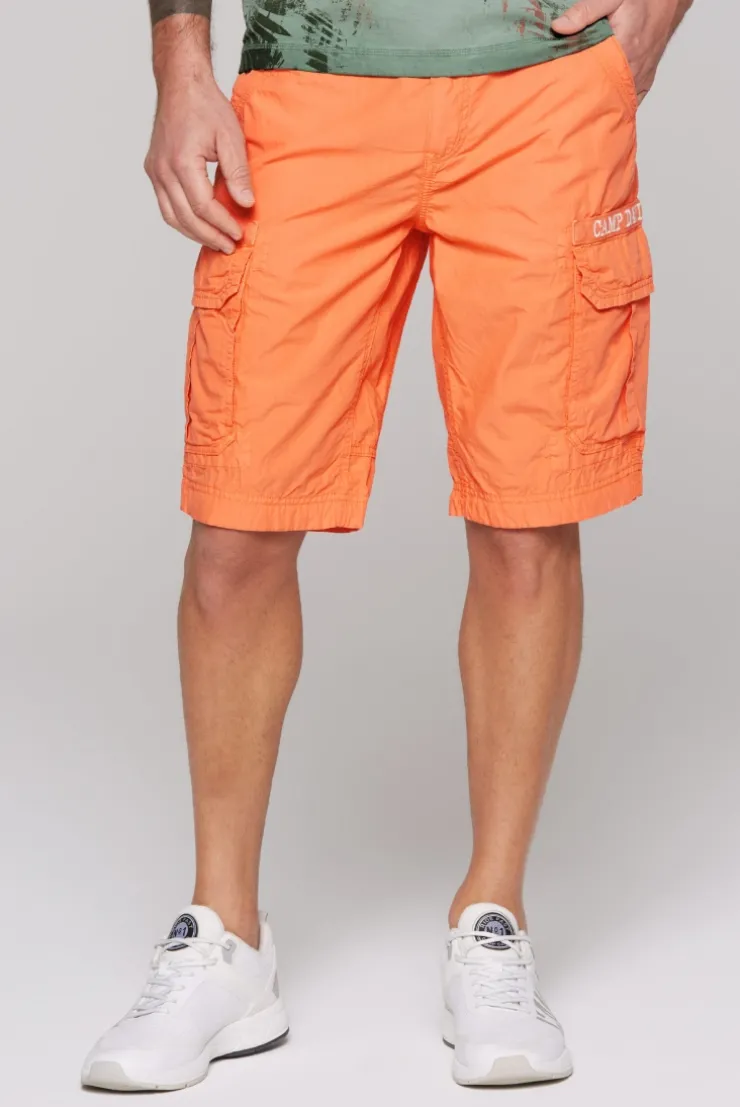 Cargo Shorts mit tonigen Tapes und Stickereien sunstone