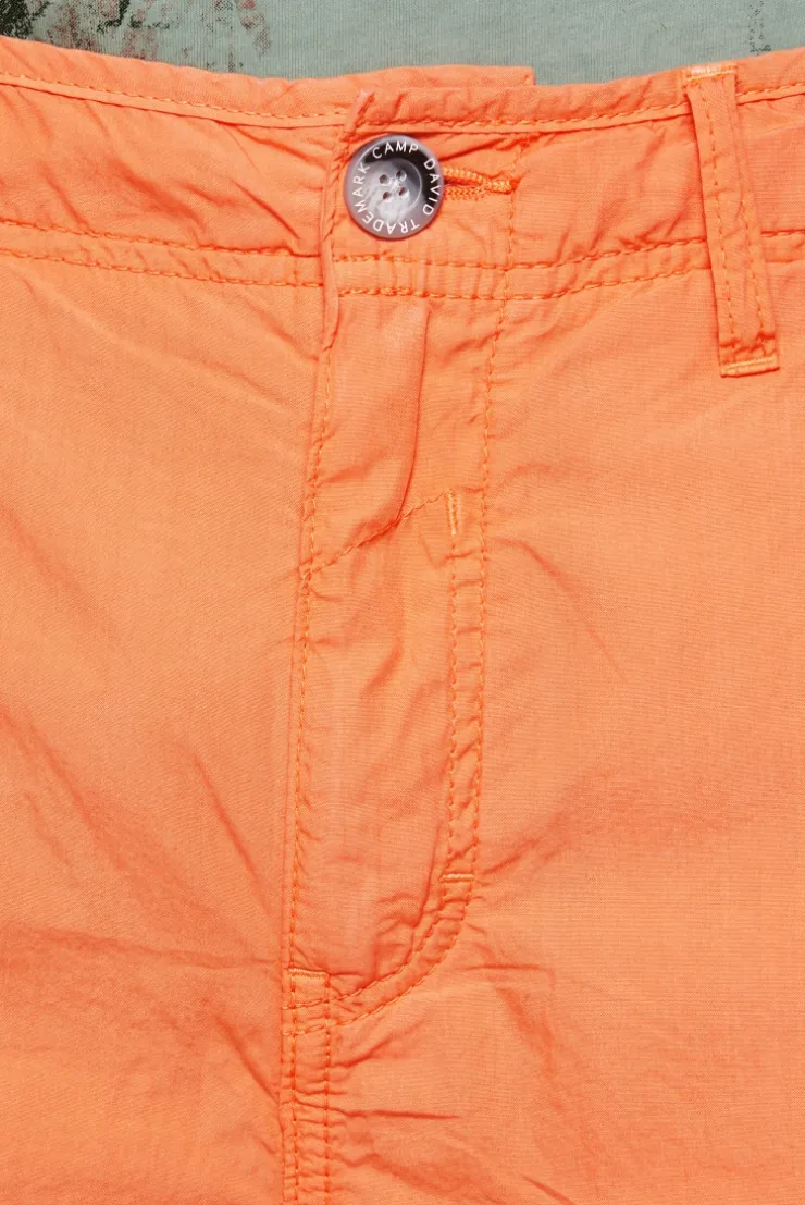 Cargo Shorts mit tonigen Tapes und Stickereien sunstone