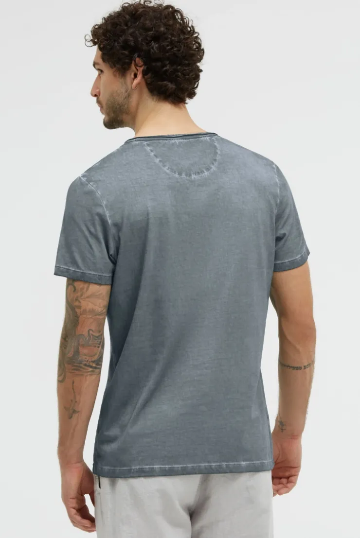 Henley-Shirt Oil Dyed mit Label Prints green shadow