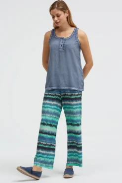 Henley-Top Oil Dyed mit Rückenprint soft azure