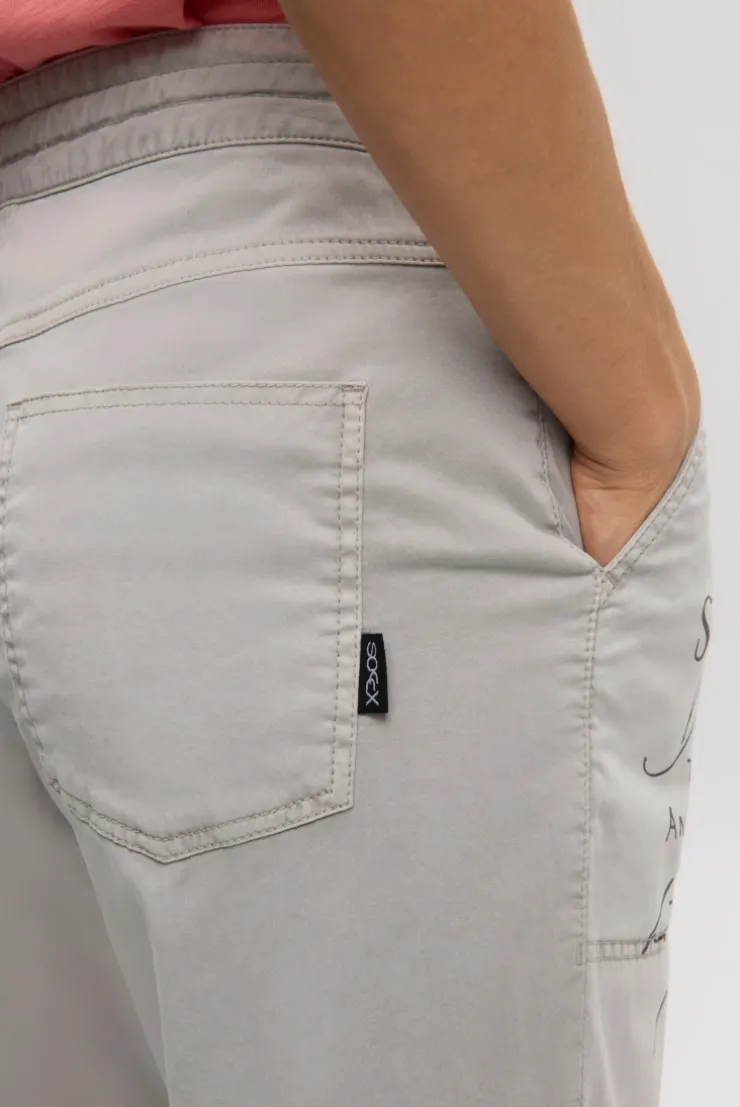 Hose im Joggpants-Stil mit Print fresh grey | XXL