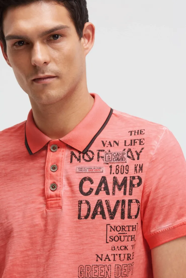 Poloshirt mit Vintage Prints wild salmon