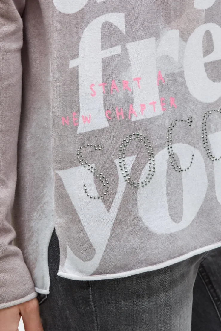 Pullover mit All Over Print und Schmucksteinen fresh grey