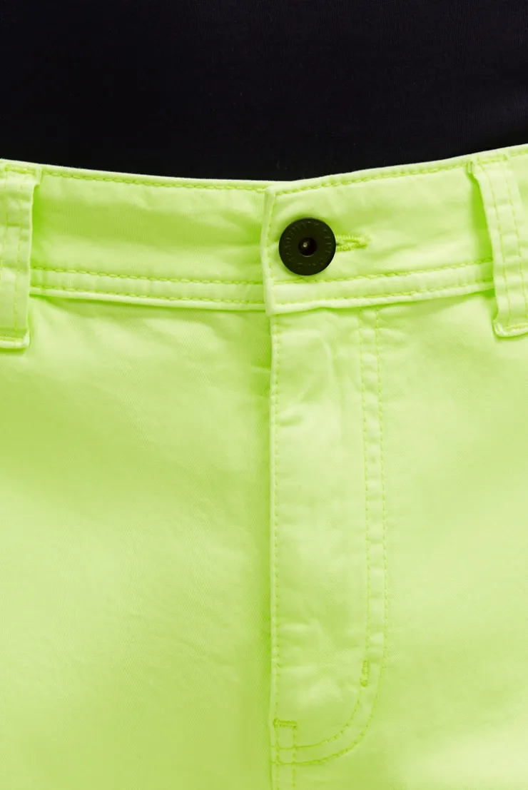 Skater Shorts mit Zippertaschen neon lime