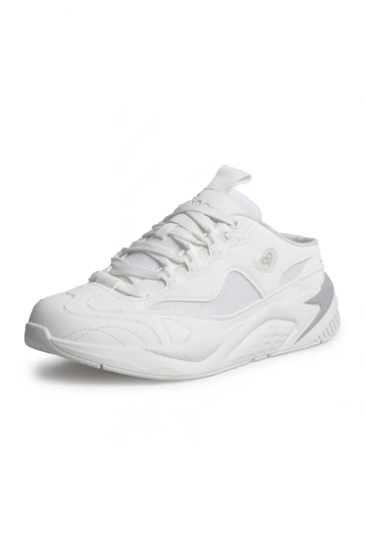 Slip On Sneaker im tonigen Materialmix white