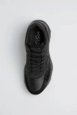 Sneaker Low im tonigen Materialmix black
