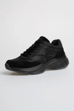 Sneaker Low im tonigen Materialmix black