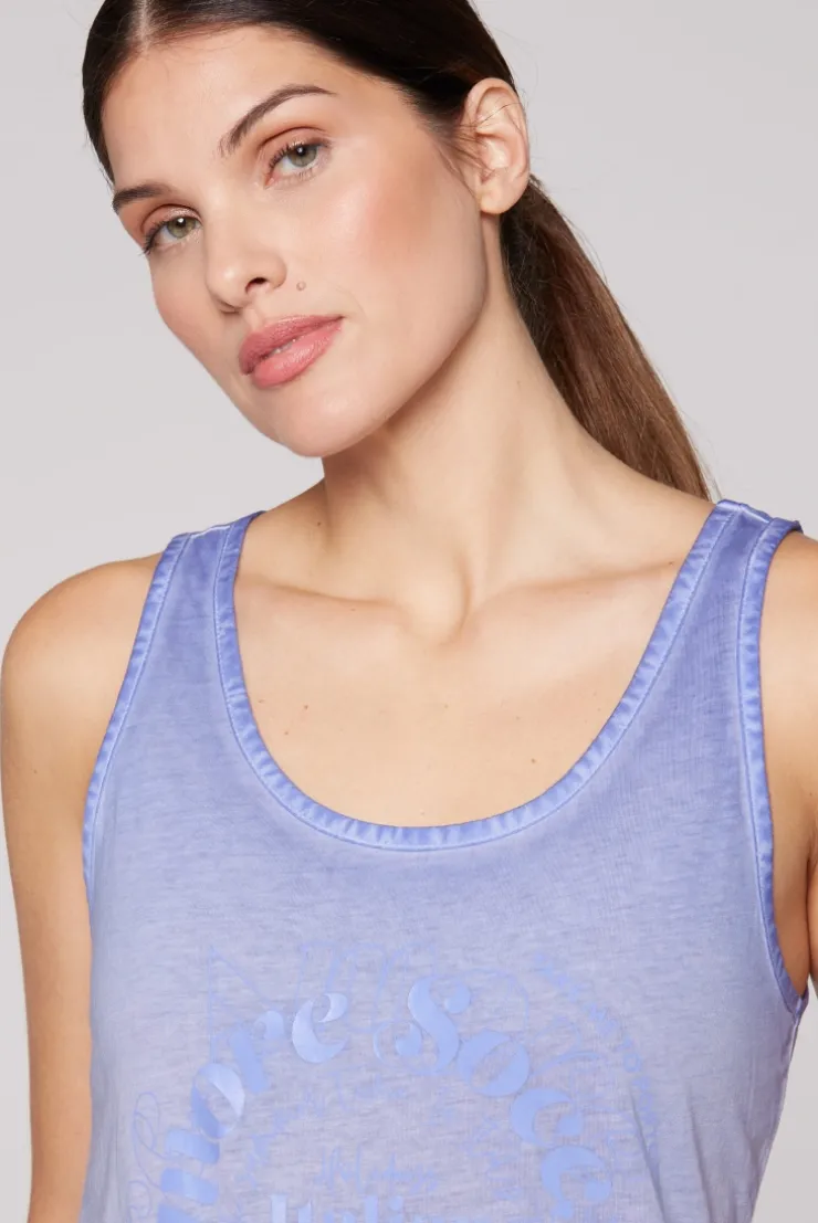 Sommertop Oil Dyed mit Print soft sky