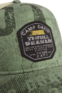 Trucker Cap mit All Over Print und Patch sage
