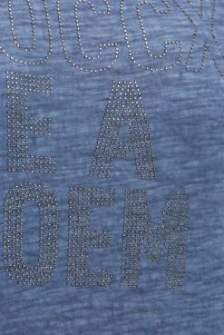 T-Shirt Oil Dyed mit Wording aus Schmucksteinen soft azure