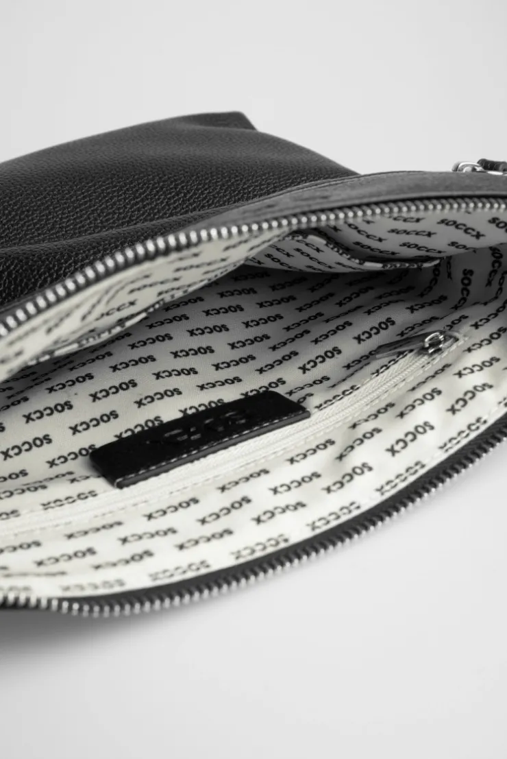 Umhängetasche aus Lederimitat mit Logo-Anhänger black