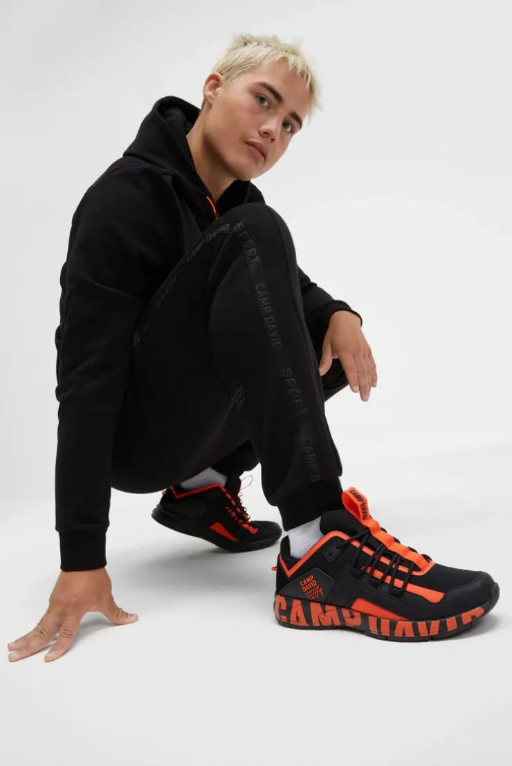Urban Running Sneaker mit Logo Design neon orange | 44