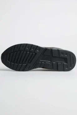 Urban Sneaker im Materialmix mit Logo-Sohle dark wood