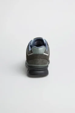 Urban Sneaker im Materialmix mit Logo-Sohle dark wood