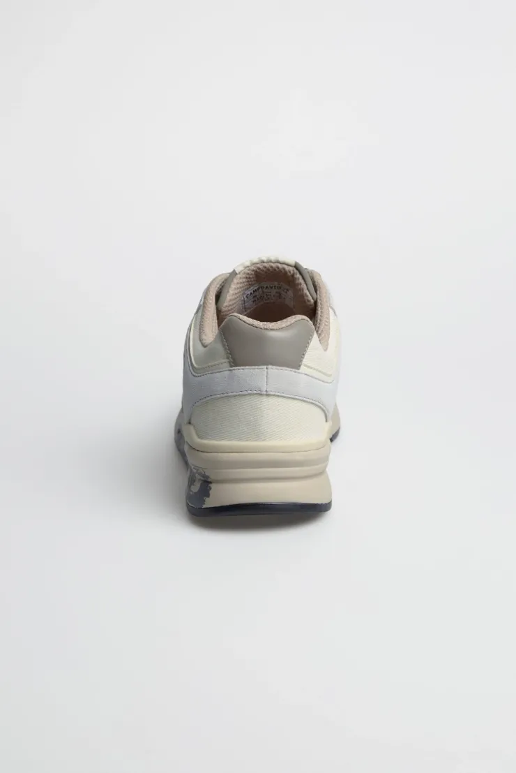 Urban Sneaker im Materialmix mit Logo-Sohle ivory